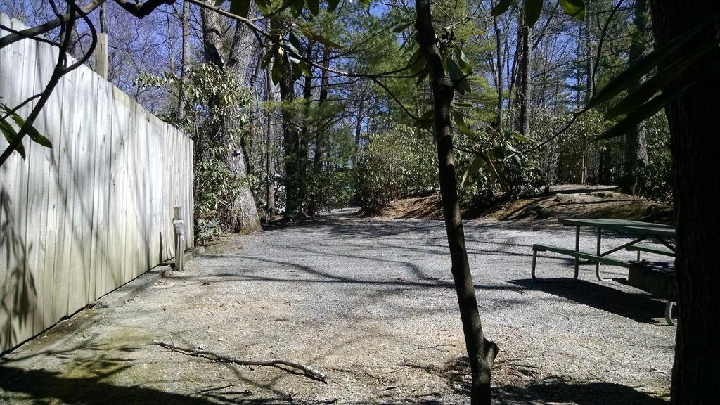 Linville Falls Campground, Rv Park, And Cabins Εξωτερικό φωτογραφία