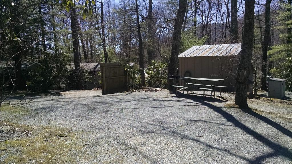 Linville Falls Campground, Rv Park, And Cabins Εξωτερικό φωτογραφία