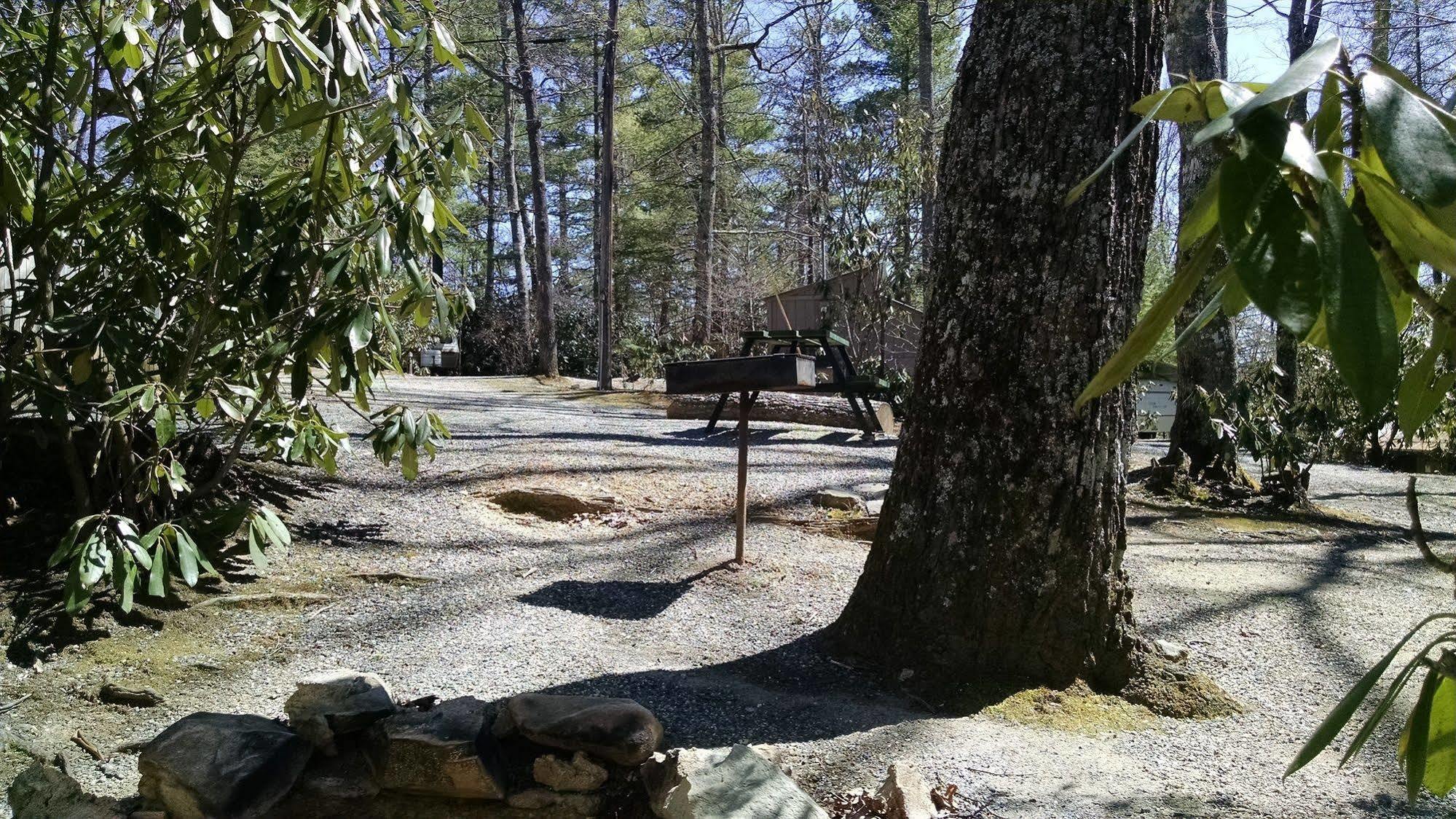Linville Falls Campground, Rv Park, And Cabins Εξωτερικό φωτογραφία
