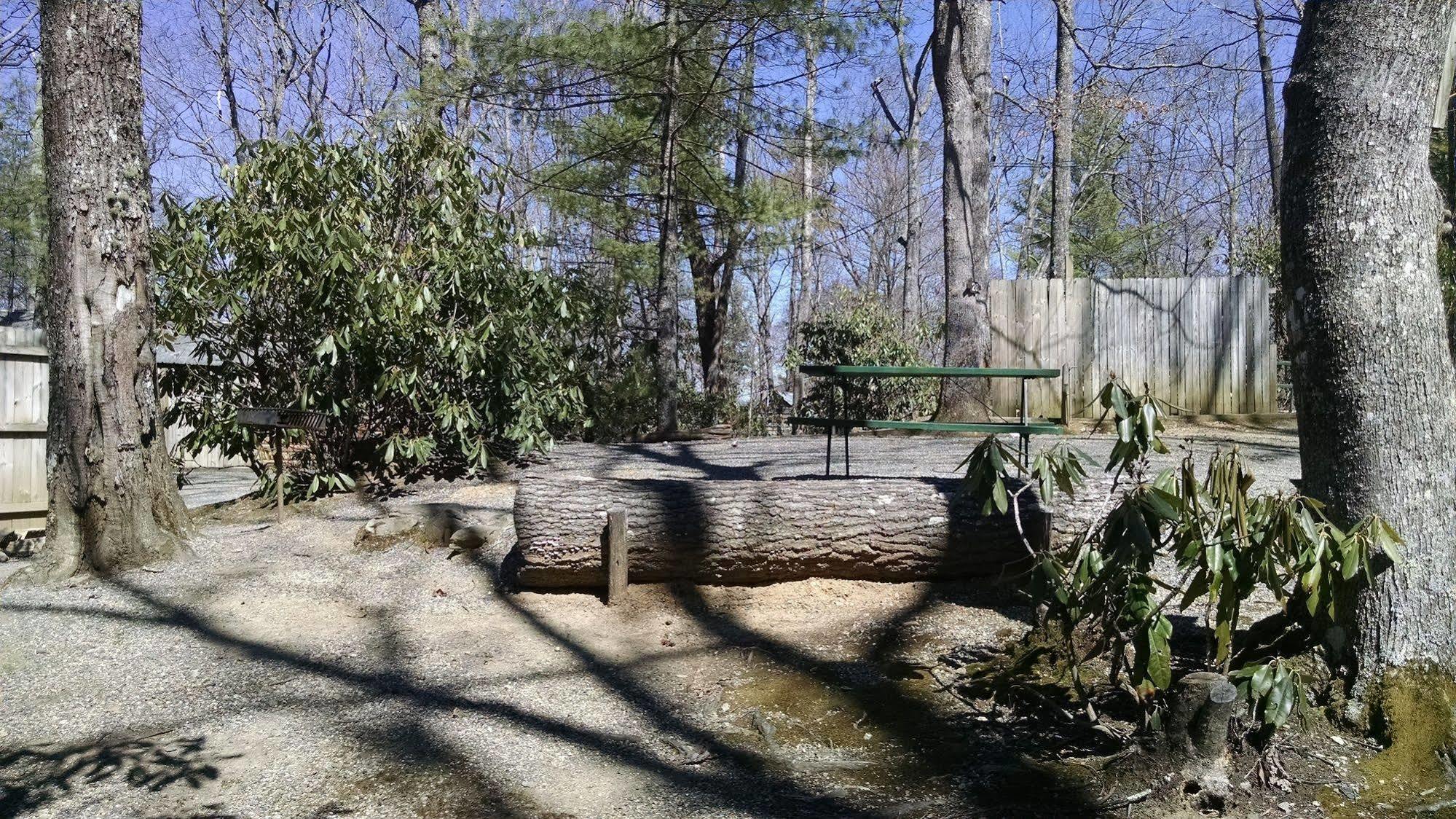 Linville Falls Campground, Rv Park, And Cabins Εξωτερικό φωτογραφία