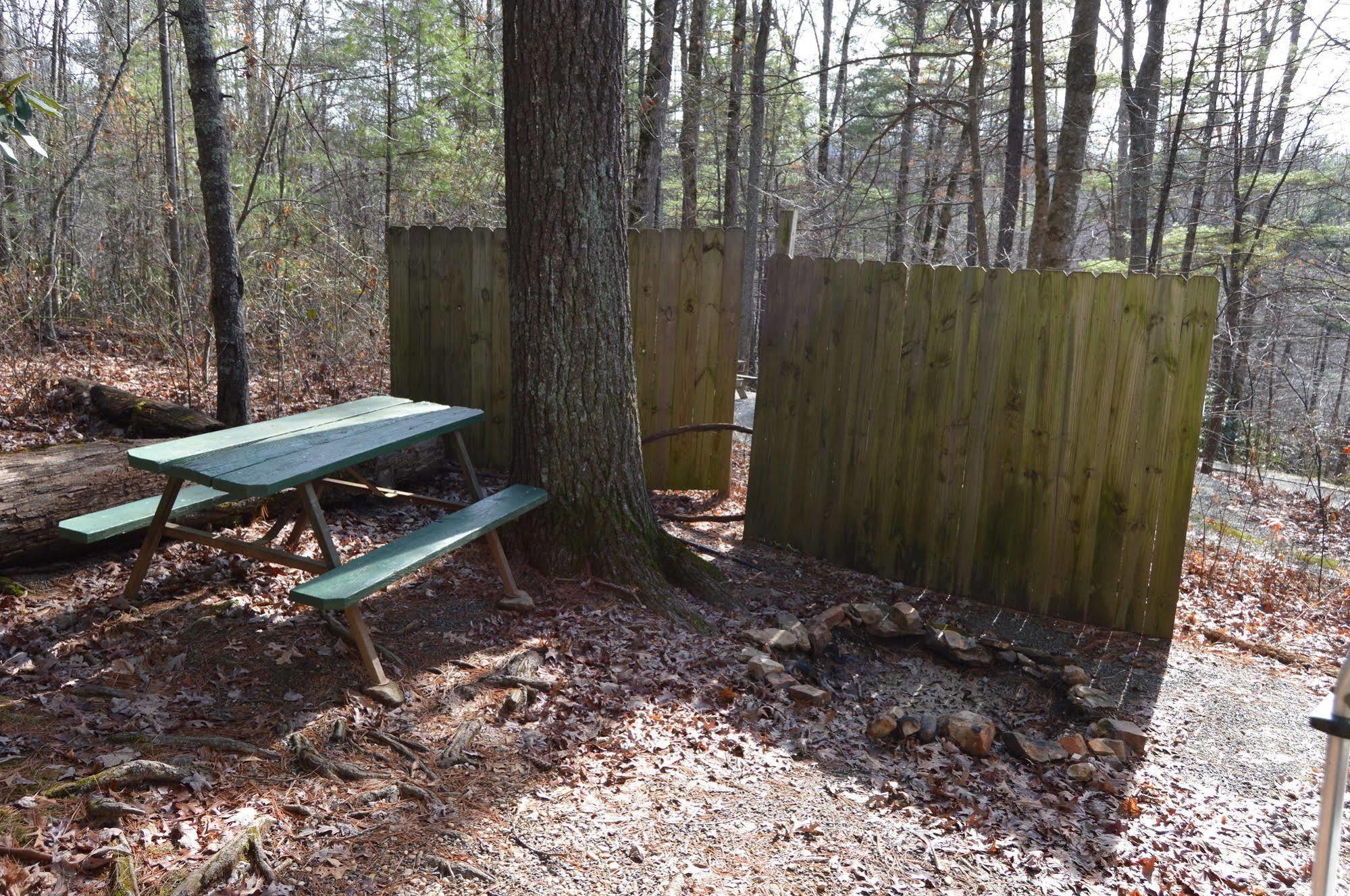Linville Falls Campground, Rv Park, And Cabins Εξωτερικό φωτογραφία