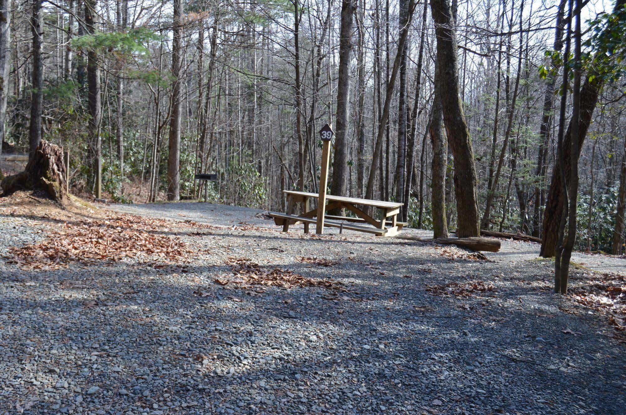 Linville Falls Campground, Rv Park, And Cabins Εξωτερικό φωτογραφία