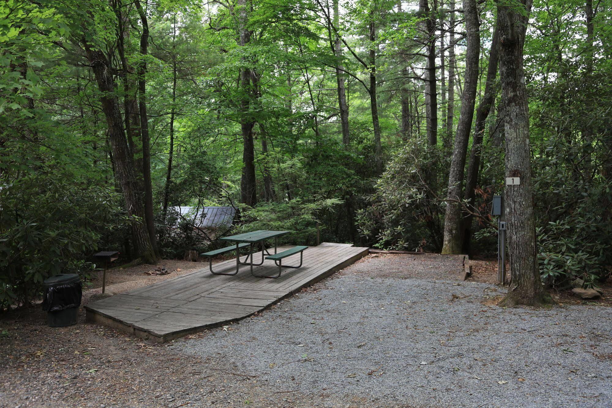 Linville Falls Campground, Rv Park, And Cabins Εξωτερικό φωτογραφία